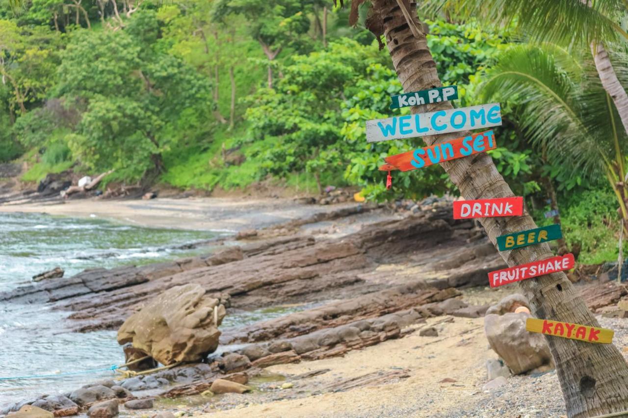 Phi Phi Sunset Bay Resort Exterior photo